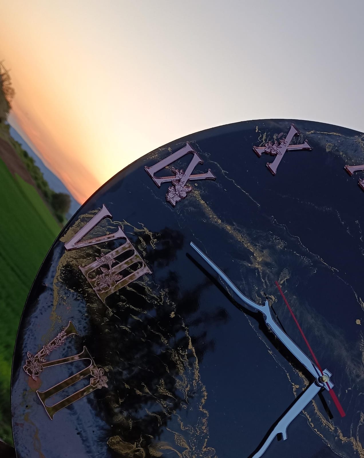 Nástěnné hodiny "Zlaté vlny"