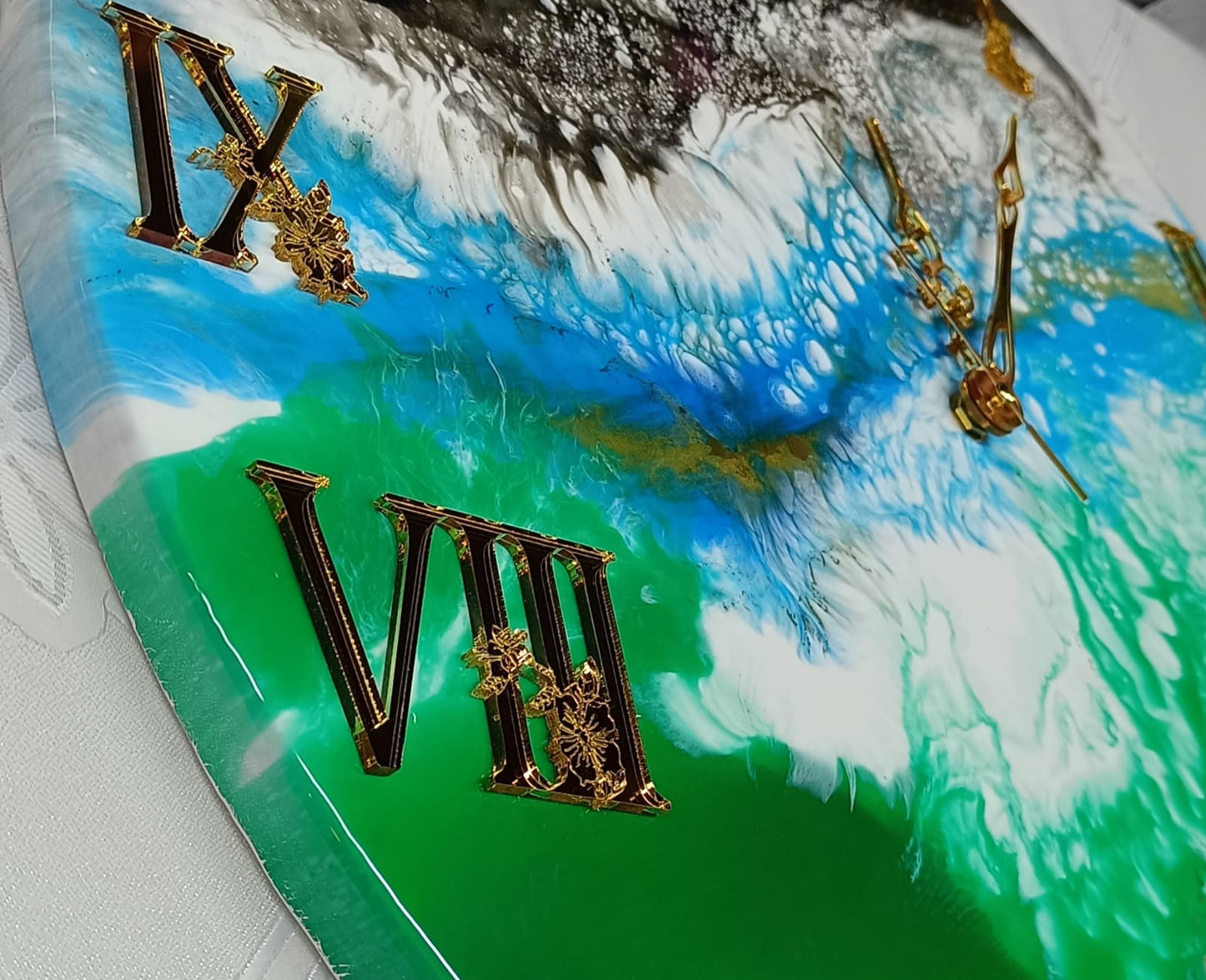 Nástěnné hodiny "Průliv časem"